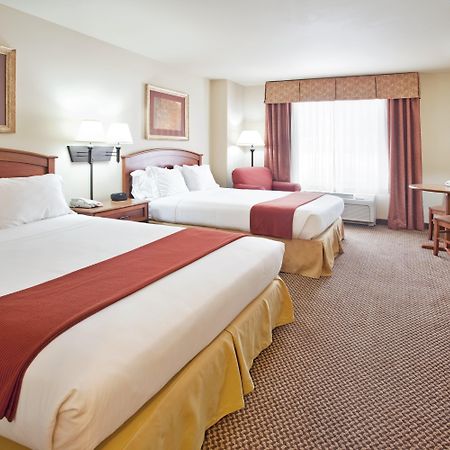 Holiday Inn Express Hotel & Suites Cedar City By Ihg Habitación foto