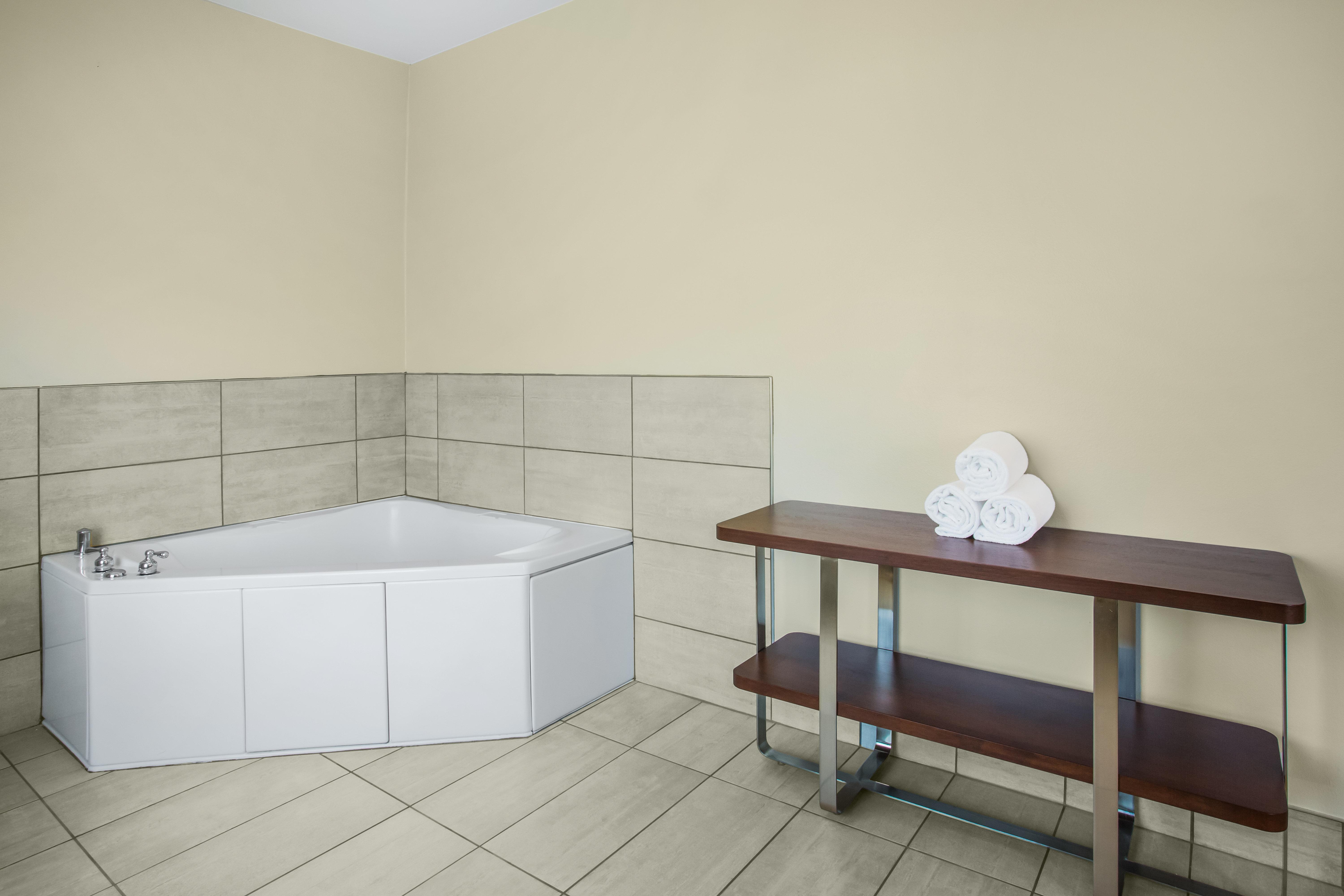 Holiday Inn Express Hotel & Suites Cedar City By Ihg Exterior foto