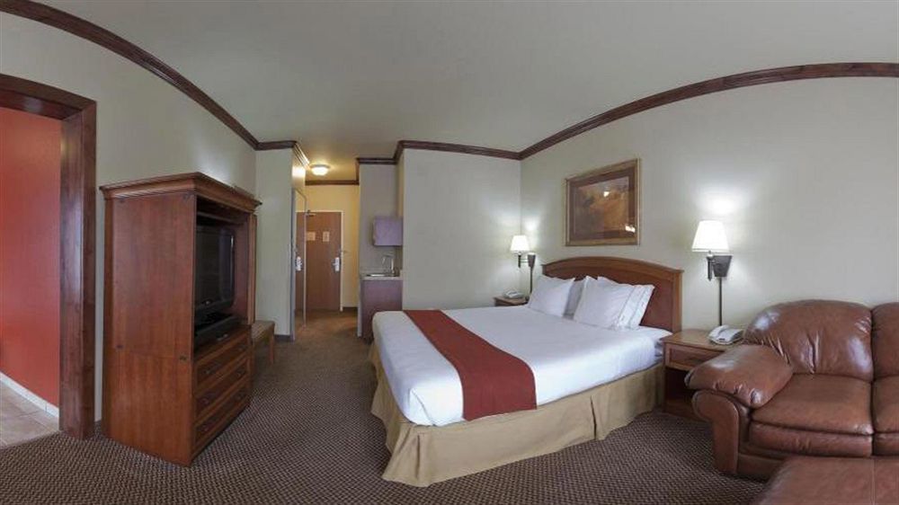 Holiday Inn Express Hotel & Suites Cedar City By Ihg Exterior foto